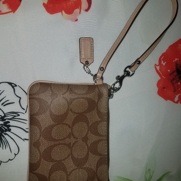 Authentic Coach mid-sized purse...And...Wristlet - Picture 6 of 8